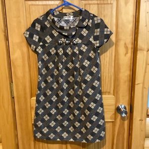 Sweater dress, women’s medium, plaid in grays, browns and tan/ gray leggings.